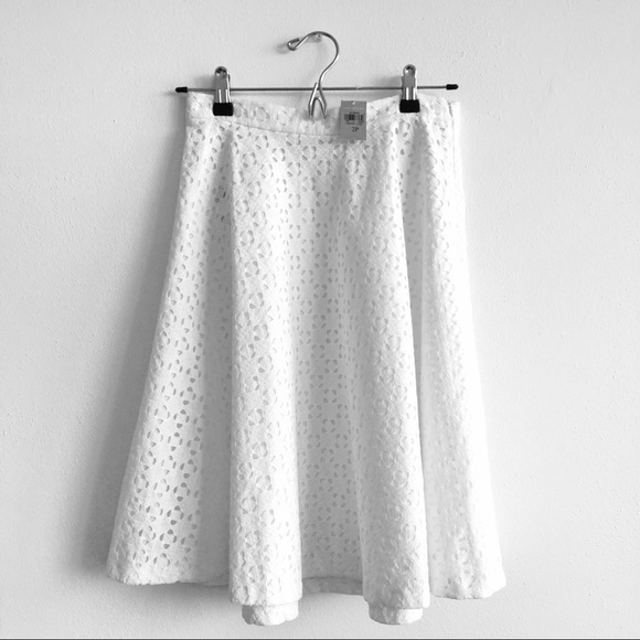 Ann Taylor Diamond Eyelet Skirt NWT - Picture 3 of 5
